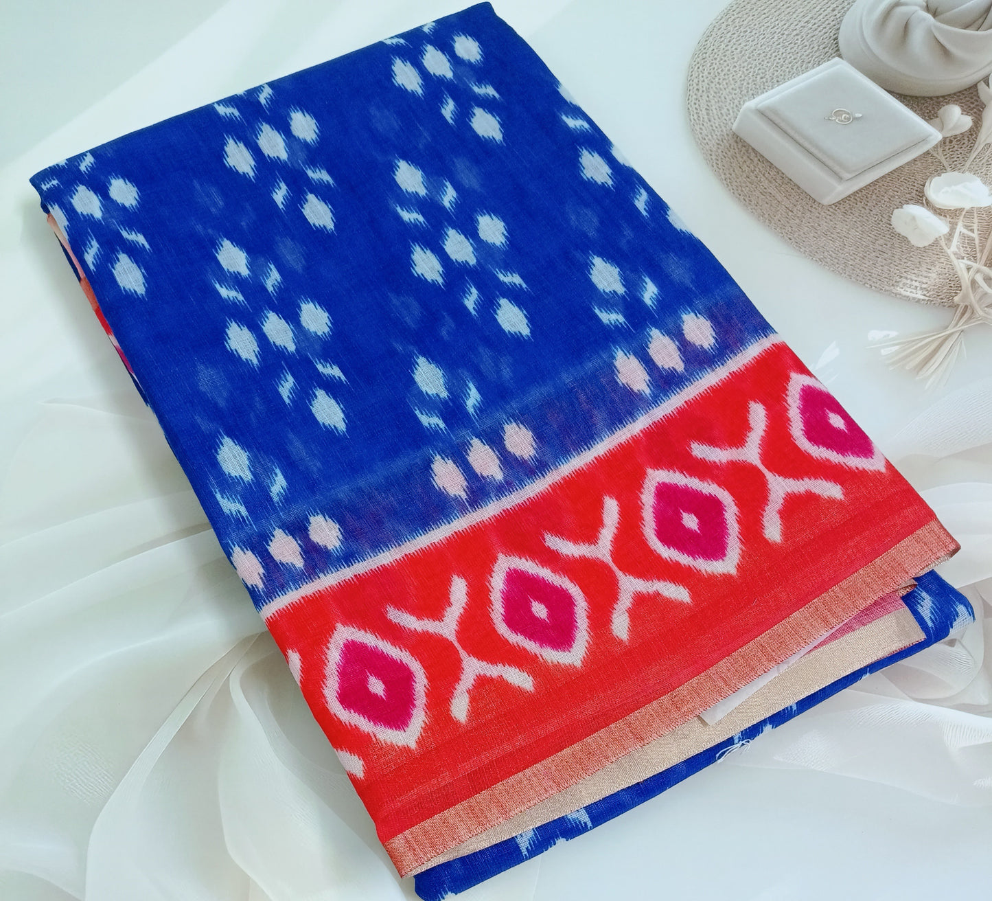 Cotton Linen Printed Saree with Unstitched Blouse Piece