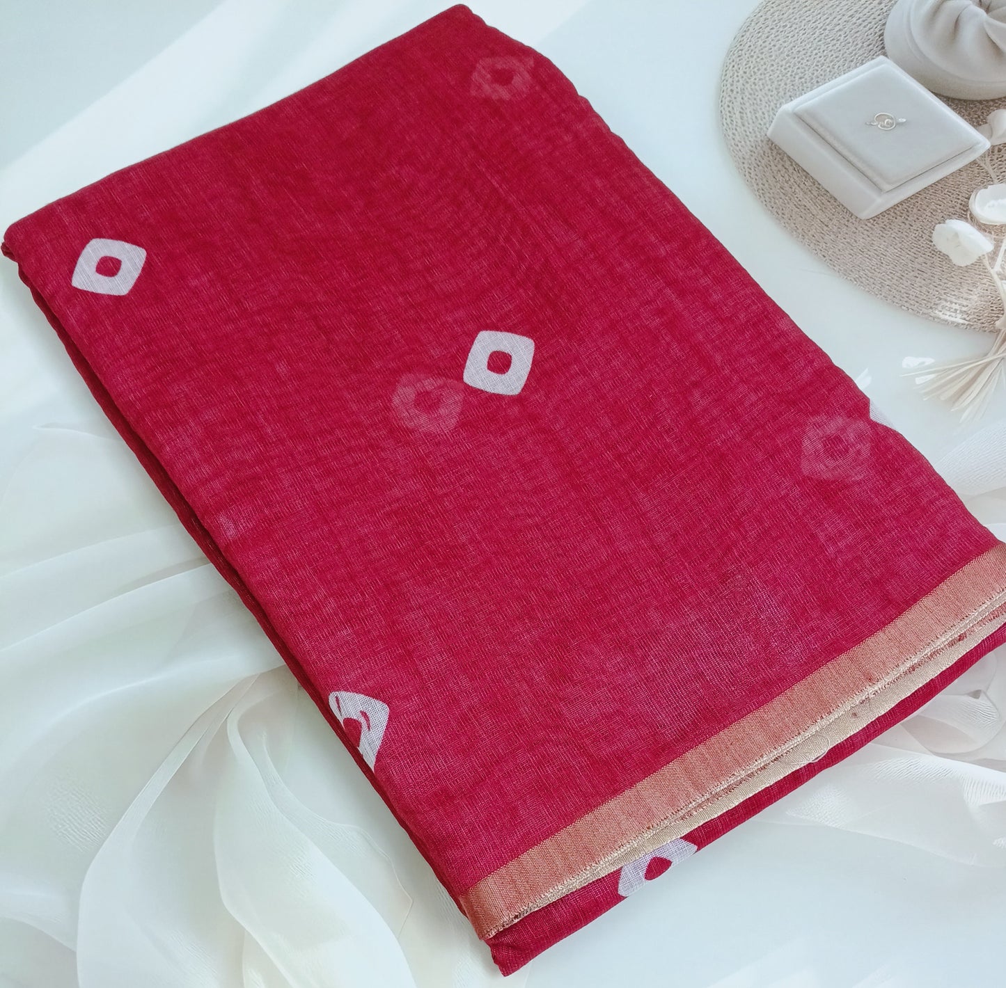 Cotton Linen Printed Saree with Unstitched Blouse Piece