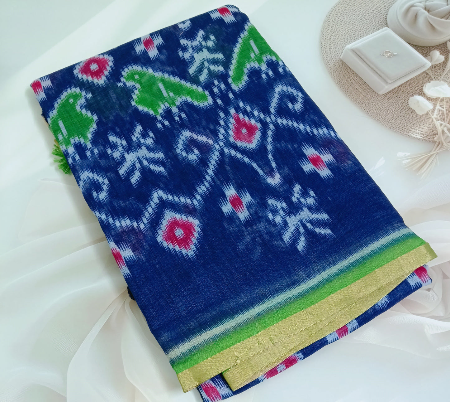 Cotton Linen Printed Saree with Unstitched Blouse Piece