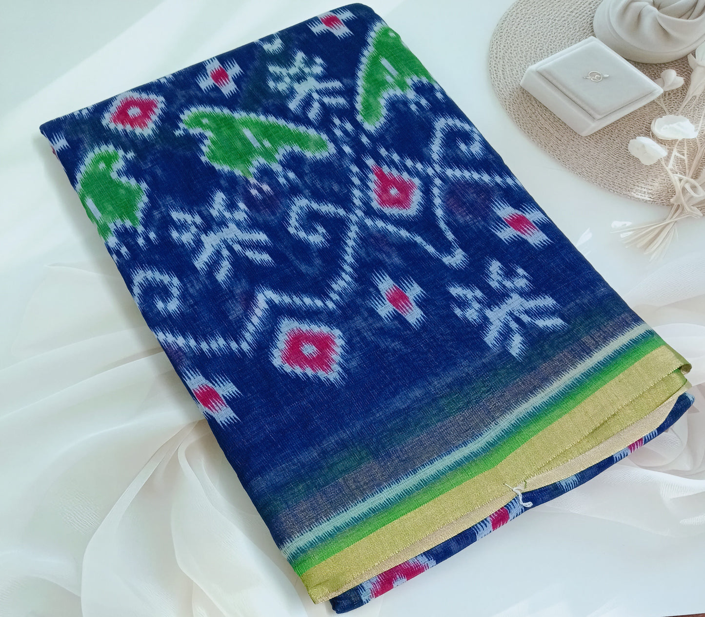 Cotton Linen Printed Saree with Unstitched Blouse Piece