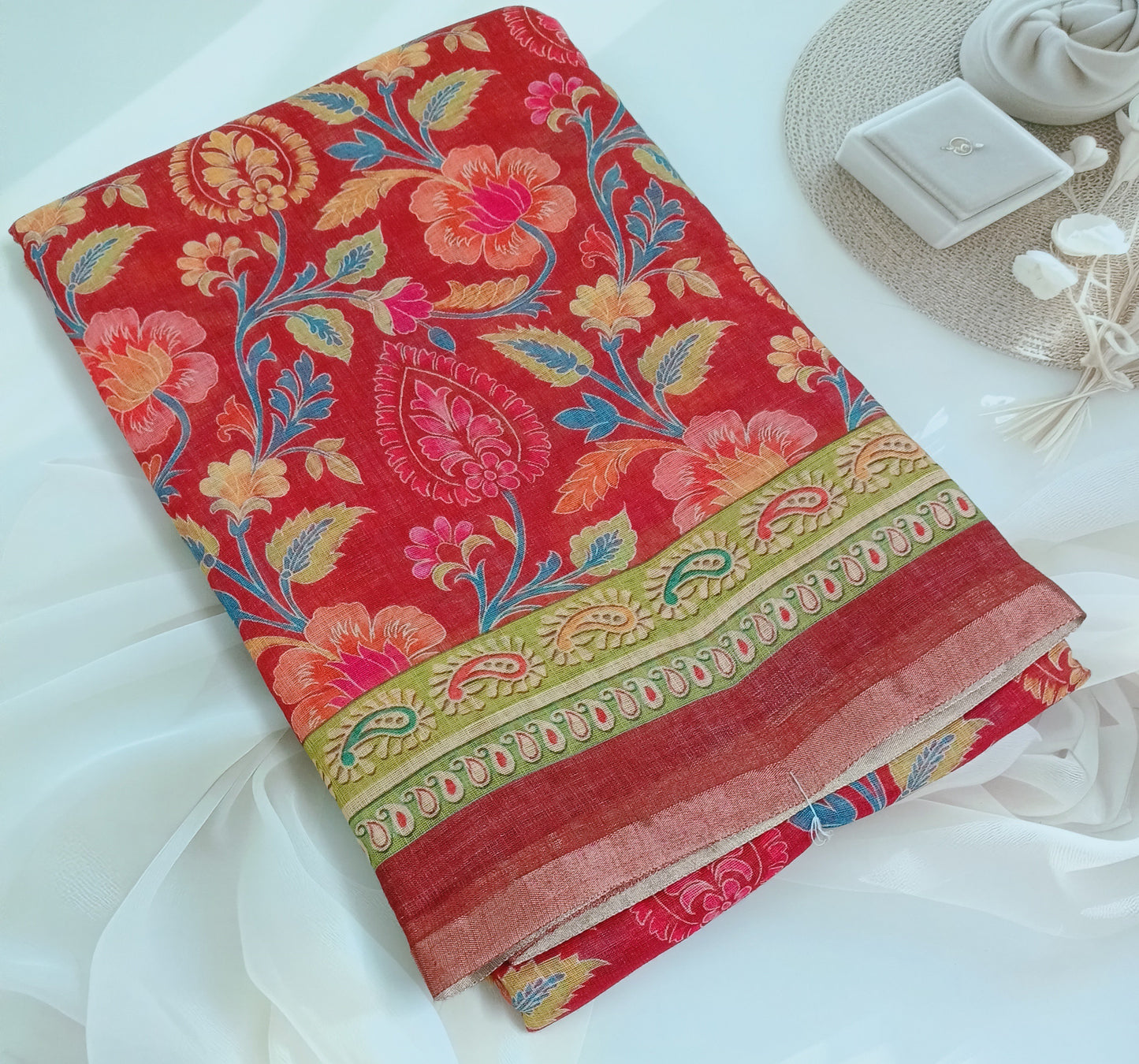 Cotton Linen Printed Saree with Unstitched Blouse Piece